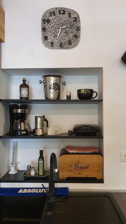 Franceska Apartmani Cres Buitenkant foto