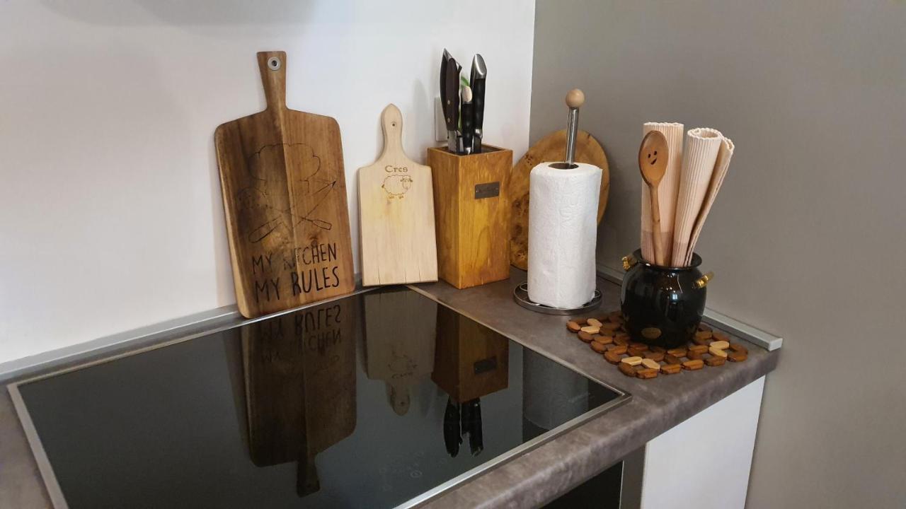 Franceska Apartmani Cres Buitenkant foto
