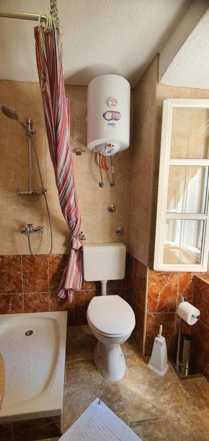 Franceska Apartmani Cres Buitenkant foto